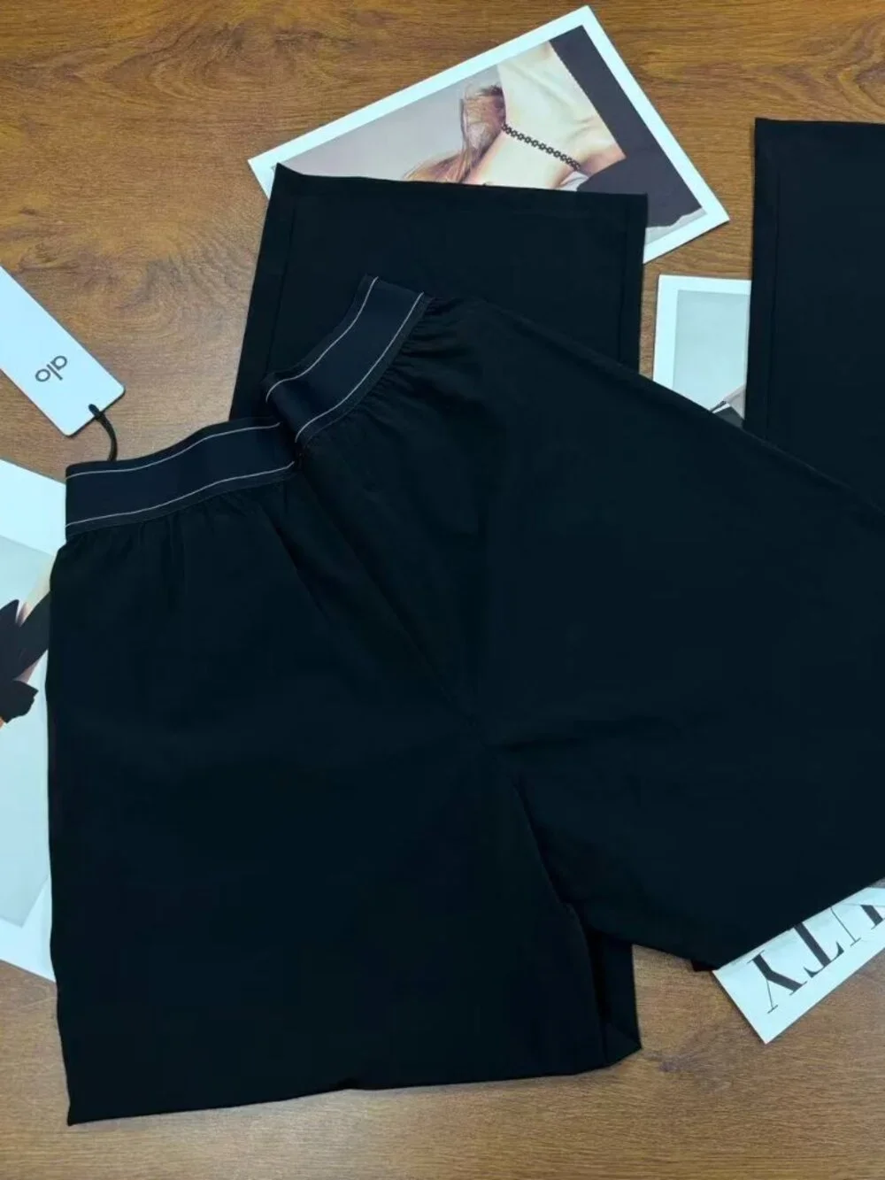 Brand new ALO Yoga Women's Black Suit Up Trouser ✨🔥(Regular)30 inches in length